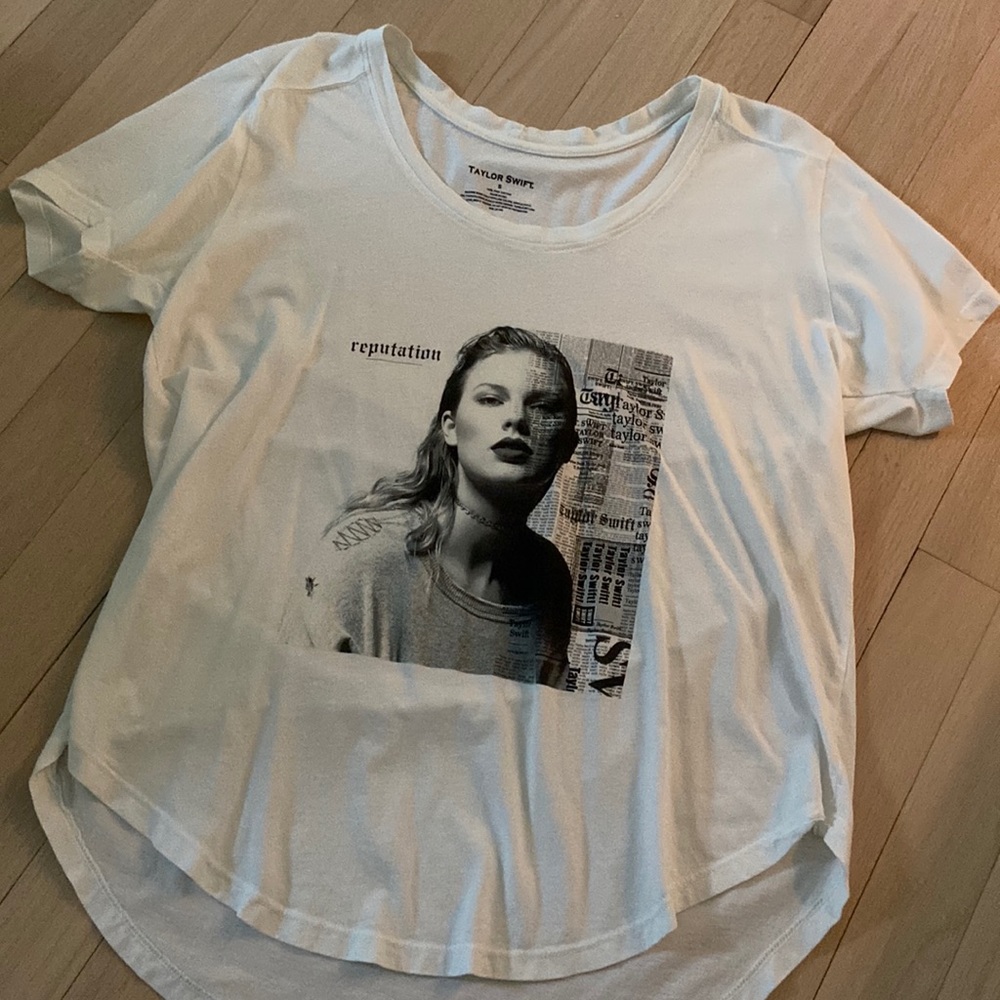 Taylor Swift Reputation t-shirt